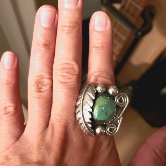 Vintage Sterling Silver Turquoise Ring